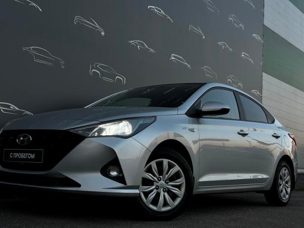 Hyundai Solaris II Рестайлинг с пробегом 2022 года, цена 1 672 700 рублей, 91889 км, седан, Автокод Объявления