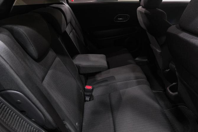 Honda Vezel I с пробегом 2014 года, цена 1 499 000 рублей, 119800 км, внедорожник, Автокод Объявления