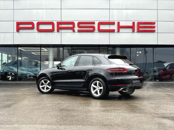 Porsche Macan I с пробегом 2018 года, цена 3 440 000 рублей, 142379 км, внедорожник, Автокод Объявления