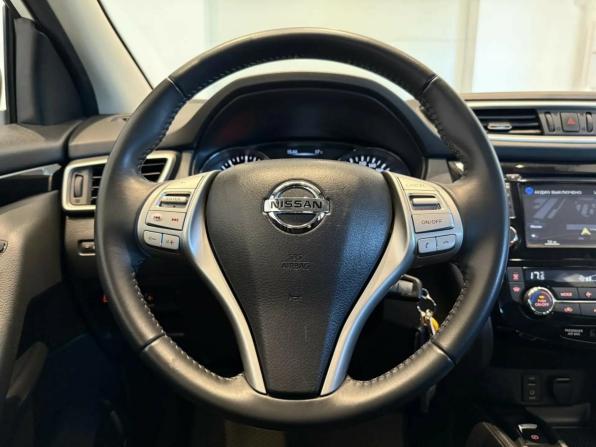 Nissan Qashqai II с пробегом 2017 года, цена 1 600 000 рублей, 110677 км, внедорожник, Автокод Объявления
