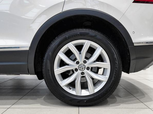 Volkswagen Tiguan II с пробегом 2017 года, цена 2 550 000 рублей, 198453 км, внедорожник, Автокод Объявления