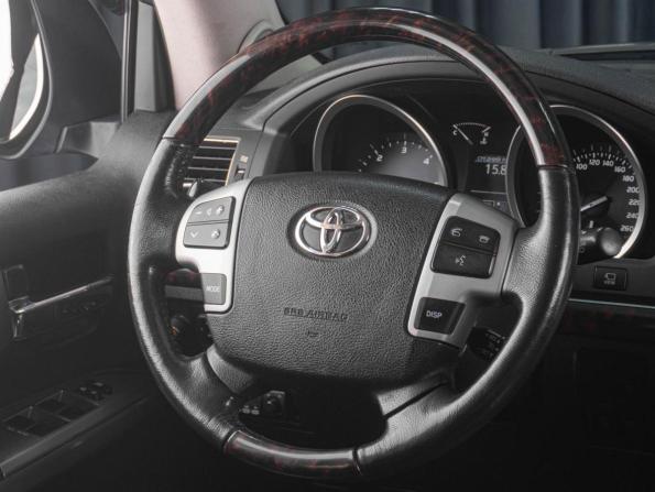 Toyota Land Cruiser 200 Series Рестайлинг 1 с пробегом 2012 года, цена 3 269 000 рублей, 248674 км, внедорожник, Автокод Объявления