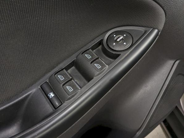 Ford Focus III с пробегом 2013 года, цена 990 000 рублей, 82013 км, универсал, Автокод Объявления