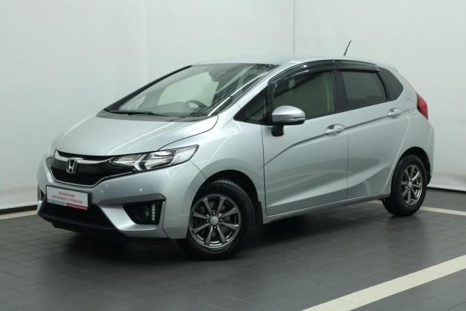 Honda Fit III с пробегом 2017 года, цена 1 045 000 рублей, 66067 км, хэтчбек, Автокод Объявления