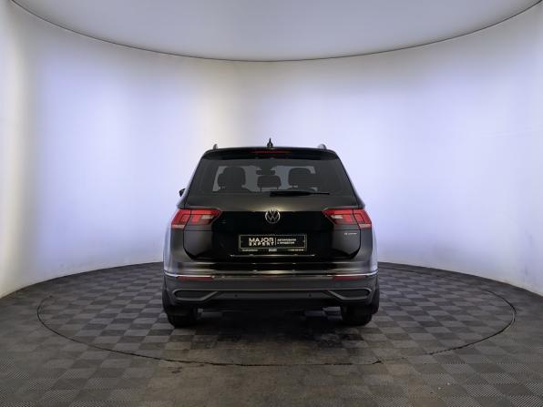 Volkswagen Tiguan II Рестайлинг с пробегом 2021 года, цена 3 500 000 рублей, 50963 км, внедорожник, Автокод Объявления