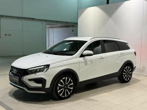 Lada (ВАЗ) Vesta I Рестайлинг (NG) с пробегом 2024 года, цена 1 560 000 рублей, 30000 км, универсал, Автокод Объявления