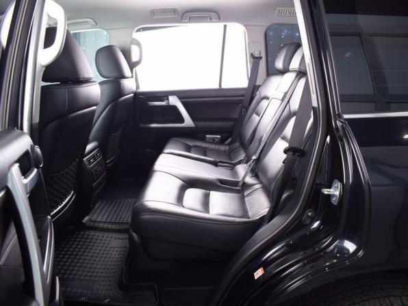 Toyota Land Cruiser 200 Series Рестайлинг 2 с пробегом 2018 года, цена 5 879 995 рублей, 248018 км, внедорожник, Автокод Объявления