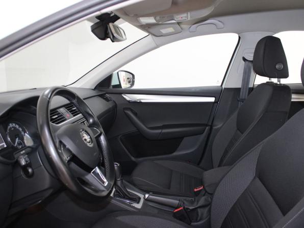 Skoda Octavia III (A7) Рестайлинг с пробегом 2019 года, цена 1 839 900 рублей, 126236 км, лифтбек, Автокод Объявления