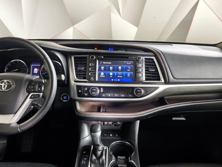Toyota Highlander III (XU50) Рестайлинг Москва  - изображение 14