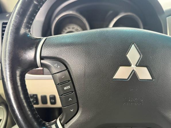 Mitsubishi Pajero IV Рестайлинг 2 с пробегом 2017 года, цена 3 249 000 рублей, 99700 км, внедорожник, Автокод Объявления