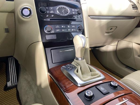 Infiniti QX70 с пробегом 2014 года, цена 1 799 000 рублей, 126000 км, внедорожник, Автокод Объявления