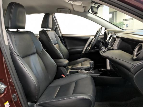 Toyota RAV4 IV (XA40) Рестайлинг с пробегом 2019 года, цена 2 650 000 рублей, 124799 км, внедорожник, Автокод Объявления