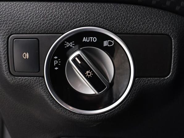 Mercedes-Benz A-Класс III (W176) с пробегом 2013 года, цена 1 245 000 рублей, 121308 км, хэтчбек, Автокод Объявления