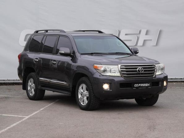 Toyota Land Cruiser 200 Series Рестайлинг 1 с пробегом 2012 года, цена 2 950 000 рублей, 290137 км, внедорожник, Автокод Объявления