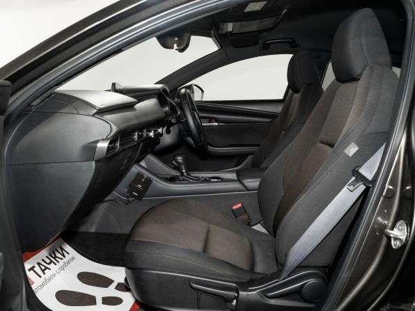 Mazda 3 IV (BP) с пробегом 2021 года, цена 1 550 000 рублей, 120535 км, хэтчбек, Автокод Объявления
