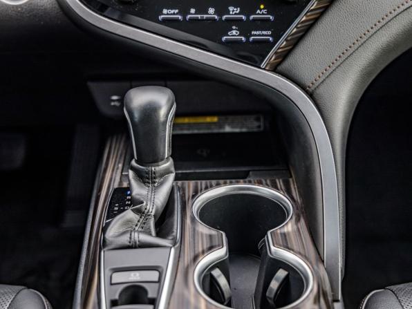 Toyota Camry VIII (XV70) с пробегом 2019 года, цена 2 548 000 рублей, 157592 км, седан, Автокод Объявления