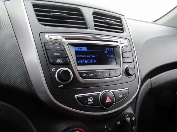 Hyundai Solaris I Рестайлинг с пробегом 2014 года, цена 1 000 000 рублей, 118285 км, седан, Автокод Объявления