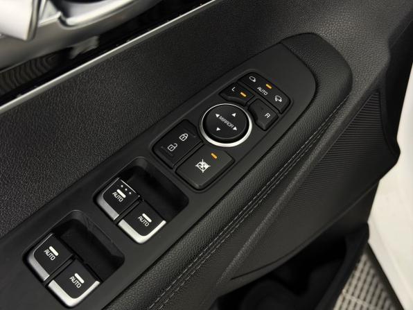 Kia Sorento III Prime Рестайлинг с пробегом 2019 года, цена 2 650 000 рублей, 88061 км, внедорожник, Автокод Объявления