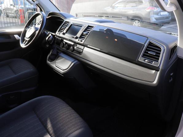 Volkswagen Caravelle T6 с пробегом 2019 года, цена 3 799 000 рублей, 126981 км, минивэн, Автокод Объявления