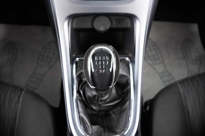 Opel Astra J Рестайлинг с пробегом 2012 года, цена 779 000 рублей, 221000 км, хэтчбек, Автокод Объявления