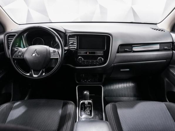 Mitsubishi Outlander III Рестайлинг 3 с пробегом 2019 года, цена 2 180 000 рублей, 121900 км, внедорожник, Автокод Объявления
