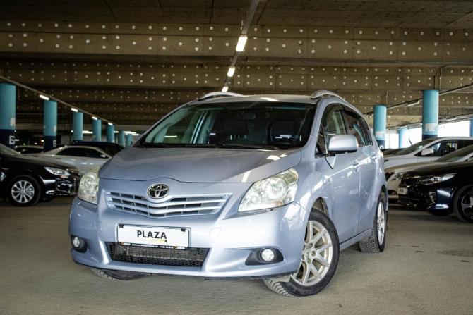 Toyota Verso I с пробегом 2011 года, цена 1 069 000 рублей, 203239 км, компактвэн, Автокод Объявления