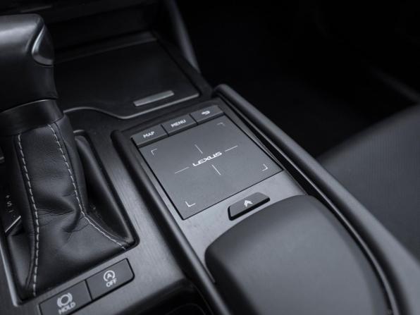 Lexus ES VII с пробегом 2020 года, цена 3 785 000 рублей, 98246 км, седан, Автокод Объявления