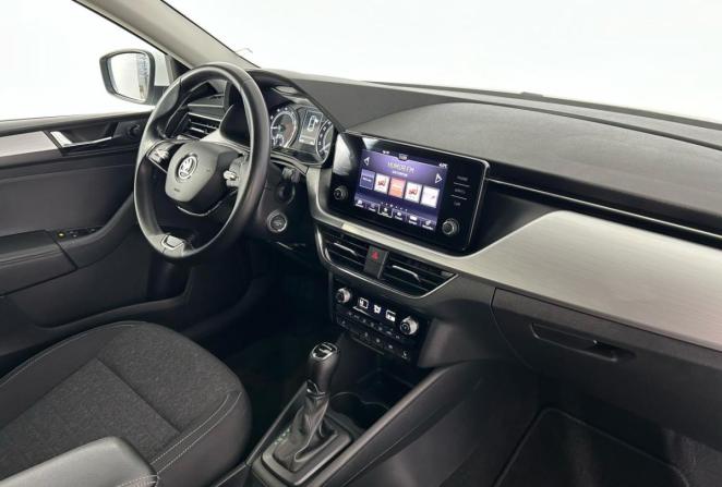 Skoda Rapid II с пробегом 2021 года, цена 1 800 000 рублей, 79600 км, лифтбек, Автокод Объявления