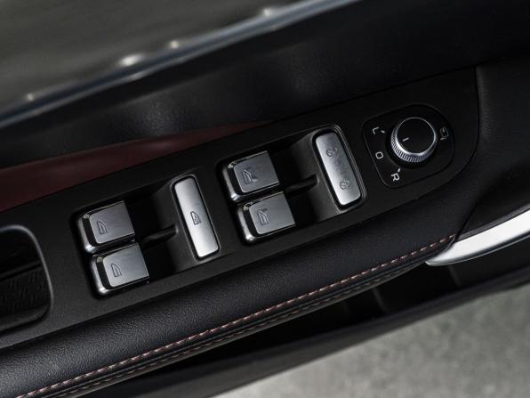 Geely Coolray I с пробегом 2021 года, цена 1 370 000 рублей, 135211 км, внедорожник, Автокод Объявления