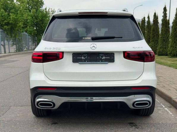 Mercedes-Benz GLB I (X247) Рестайлинг с пробегом 2024 года, цена 6 250 000 рублей, 4980 км, внедорожник, Автокод Объявления
