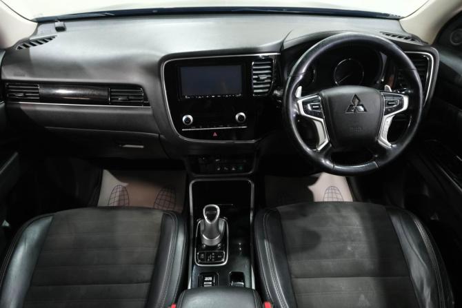 Mitsubishi Outlander III Рестайлинг 3 с пробегом 2020 года, цена 3 099 000 рублей, 168000 км, внедорожник, Автокод Объявления