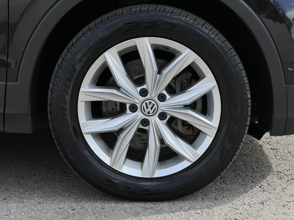 Volkswagen Tiguan II с пробегом 2017 года, цена 2 290 000 рублей, 179124 км, внедорожник, Автокод Объявления