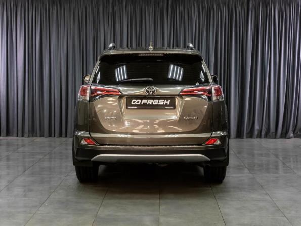 Toyota RAV4 IV (XA40) Рестайлинг с пробегом 2017 года, цена 2 299 000 рублей, 177669 км, внедорожник, Автокод Объявления