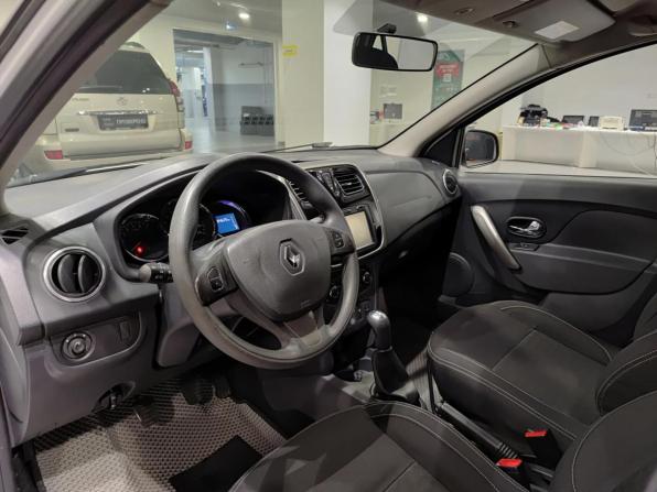 Renault Logan II с пробегом 2017 года, цена 545 000 рублей, 184623 км, седан, Автокод Объявления