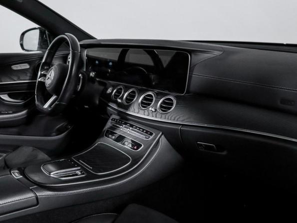 Mercedes-Benz E-Класс V (W213 S213 C238) Рестайлинг с пробегом 2021 года, цена 4 305 000 рублей, 92619 км, седан, Автокод Объявления