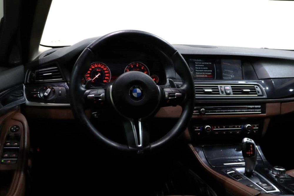 BMW 5 серии VI (F10/F11/F07) Рестайлинг Сургут  - изображение 15
