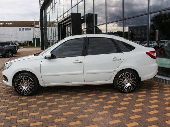 Lada (ВАЗ) Granta I Рестайлинг с пробегом 2021 года, цена 700 700 рублей, 101191 км, лифтбек, Автокод Объявления