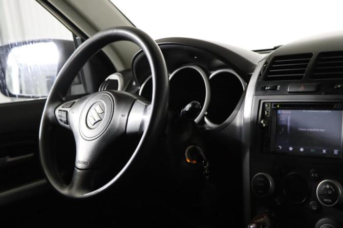 Suzuki Grand Vitara II Рестайлинг с пробегом 2011 года, цена 1 039 990 рублей, 177574 км, внедорожник, Автокод Объявления
