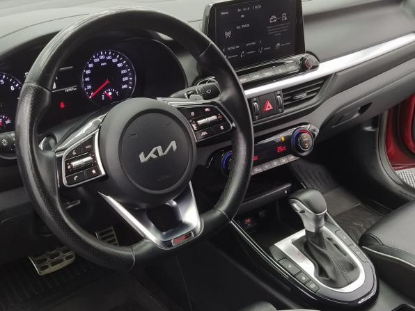 Kia Cerato IV Рестайлинг с пробегом 2021 года, цена 2 194 000 рублей, 80000 км, седан, Автокод Объявления