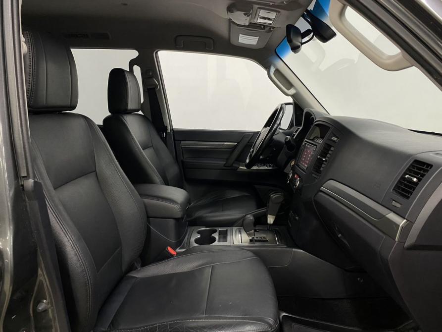 Mitsubishi Pajero IV Рестайлинг 1 Москва  - изображение 22