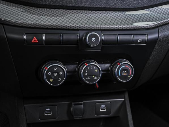 Lada (ВАЗ) Vesta I Рестайлинг (NG) с пробегом 2023 года, цена 1 229 000 рублей, 39887 км, седан, Автокод Объявления
