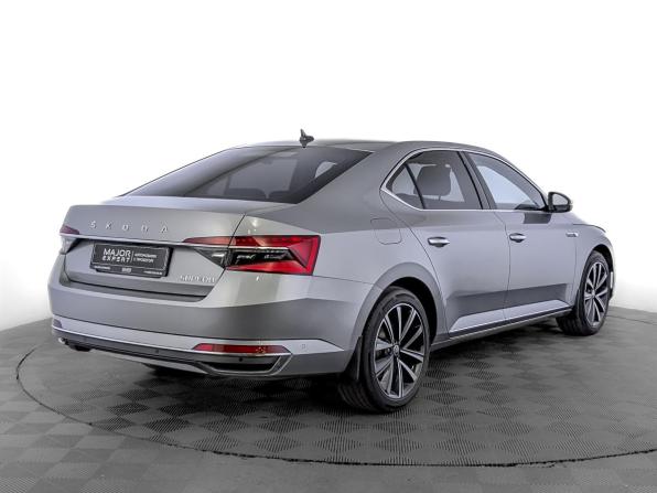 Skoda Superb III Рестайлинг с пробегом 2025 года, цена 3 165 000 рублей, 18112 км, лифтбек, Автокод Объявления
