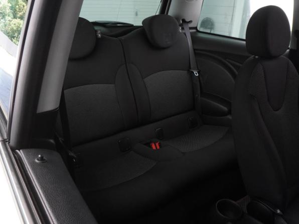 Mini Hatch II (R56) с пробегом 2010 года, цена 784 000 рублей, 244866 км, хэтчбек, Автокод Объявления