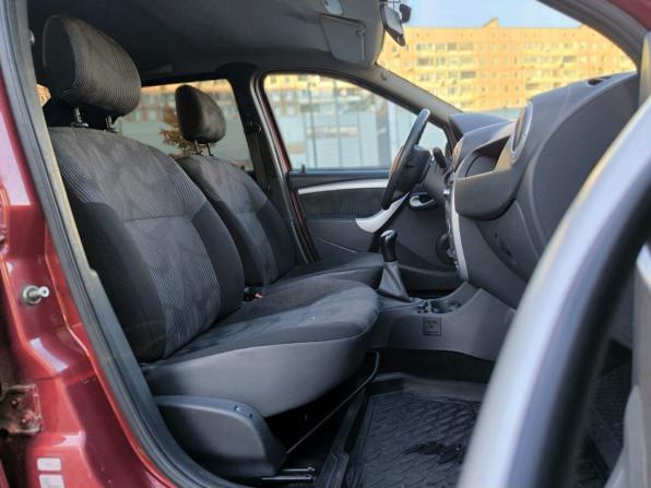 Renault Logan I Рестайлинг с пробегом 2013 года, цена 485 000 рублей, 136793 км, седан, Автокод Объявления
