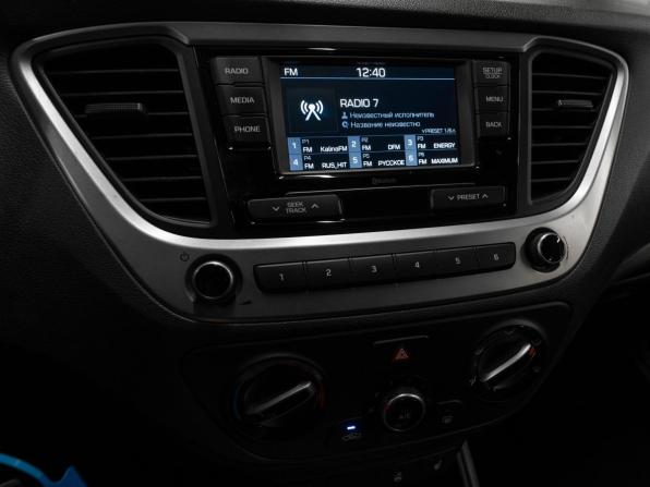 Hyundai Solaris II с пробегом 2018 года, цена 1 490 000 рублей, 81506 км, седан, Автокод Объявления