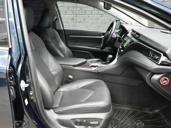 Toyota Camry VIII (XV70) с пробегом 2018 года, цена 2 800 000 рублей, 113555 км, седан, Автокод Объявления