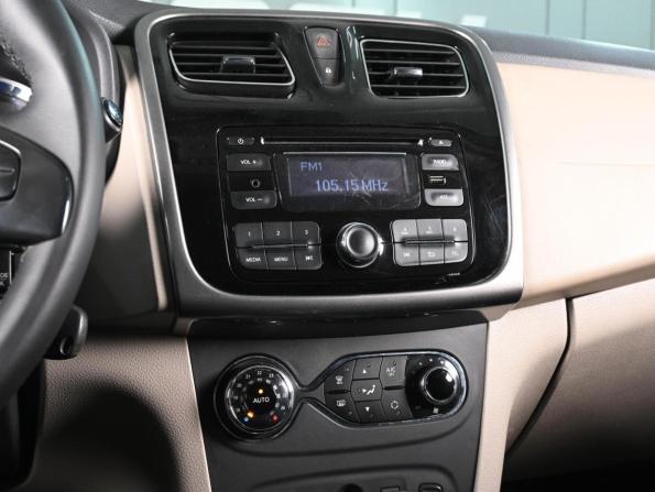 Renault Logan II с пробегом 2016 года, цена 809 000 рублей, 139982 км, седан, Автокод Объявления