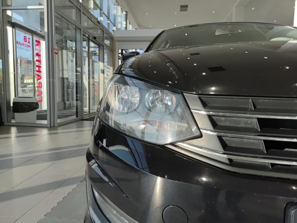 Volkswagen Polo V Рестайлинг с пробегом 2018 года, цена 1 227 000 рублей, 137768 км, седан, Автокод Объявления