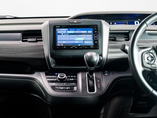 Honda Freed II Рестайлинг с пробегом 2019 года, цена 1 650 000 рублей, 40329 км, компактвэн, Автокод Объявления