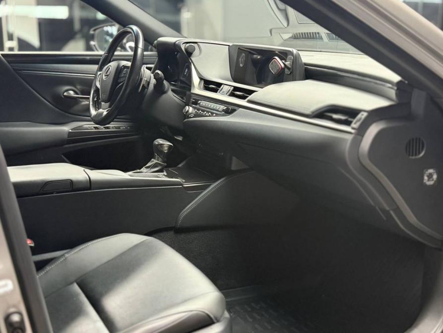 Lexus ES VII Москва  - изображение 11